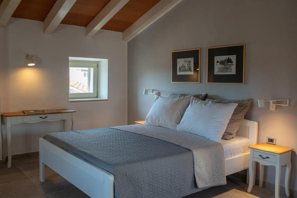 Moderno 3 Casa Vecchia * Peroj
