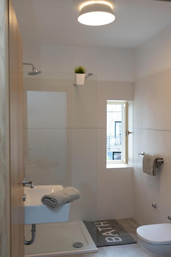 Moderno 3 Casa Vecchia Peroj