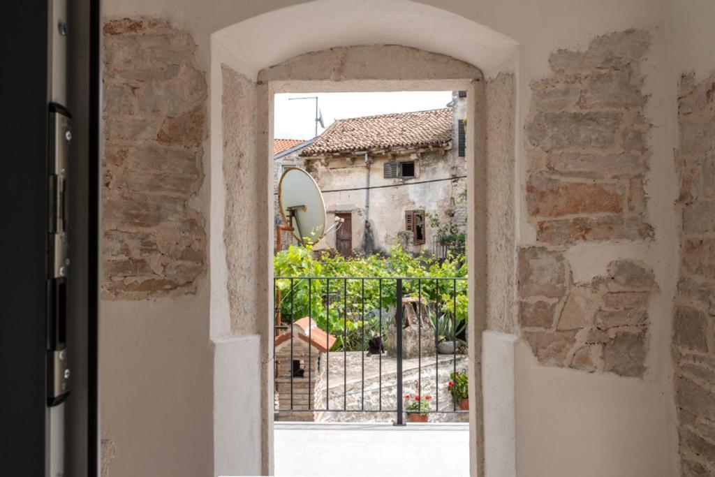 Moderno 3 Casa Vecchia